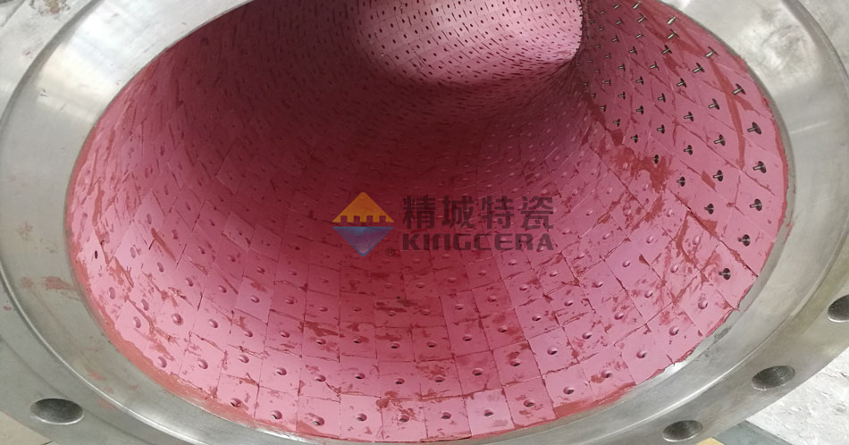 內(nèi)襯耐磨陶瓷管道的陶瓷片容易脫落嗎？